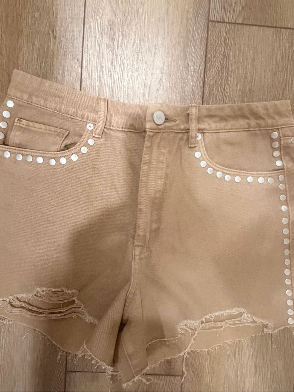 Blank NYC Tan Studded High-Rise Jean Shorts 0422